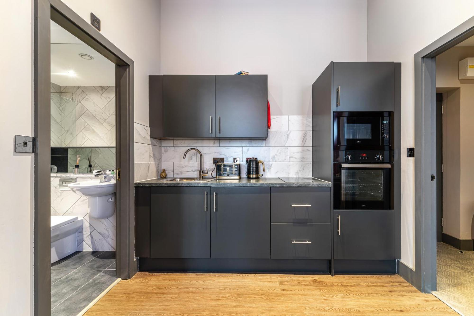 Epic Duke Street Townhouse Lejlighedshotel Liverpool Eksteriør billede